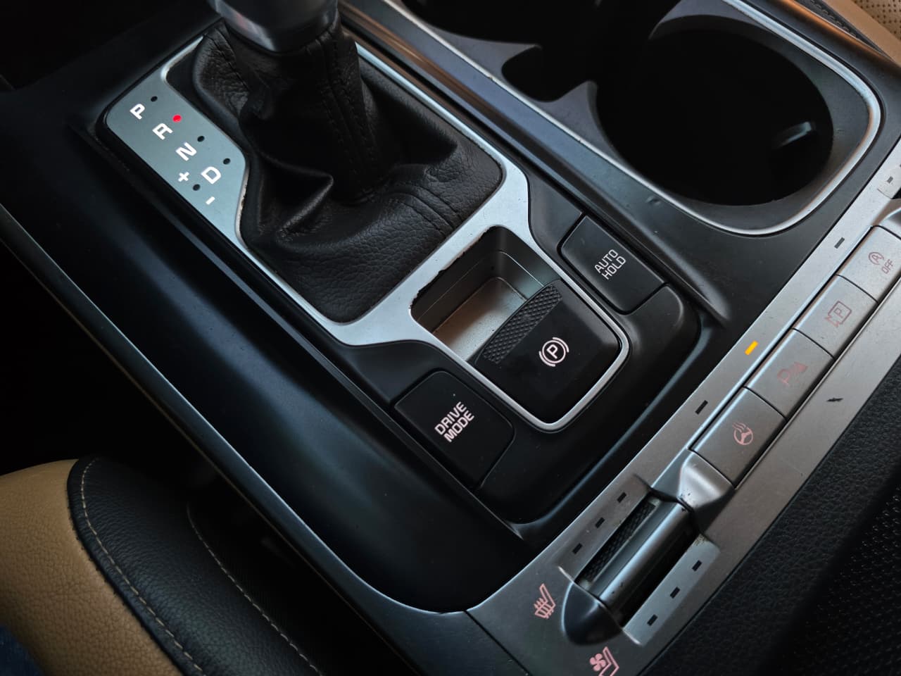 KIA CARNIVAL 2022 – 2.2cc Turbo Diesel / 4×2 / 9 Pasajeros / Puertas Eléctricas / Cámara de retroceso - Imagen 32