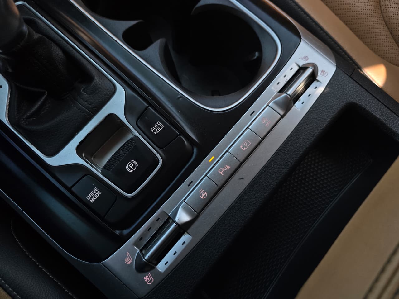 KIA CARNIVAL 2022 – 2.2cc Turbo Diesel / 4×2 / 9 Pasajeros / Puertas Eléctricas / Cámara de retroceso - Imagen 36