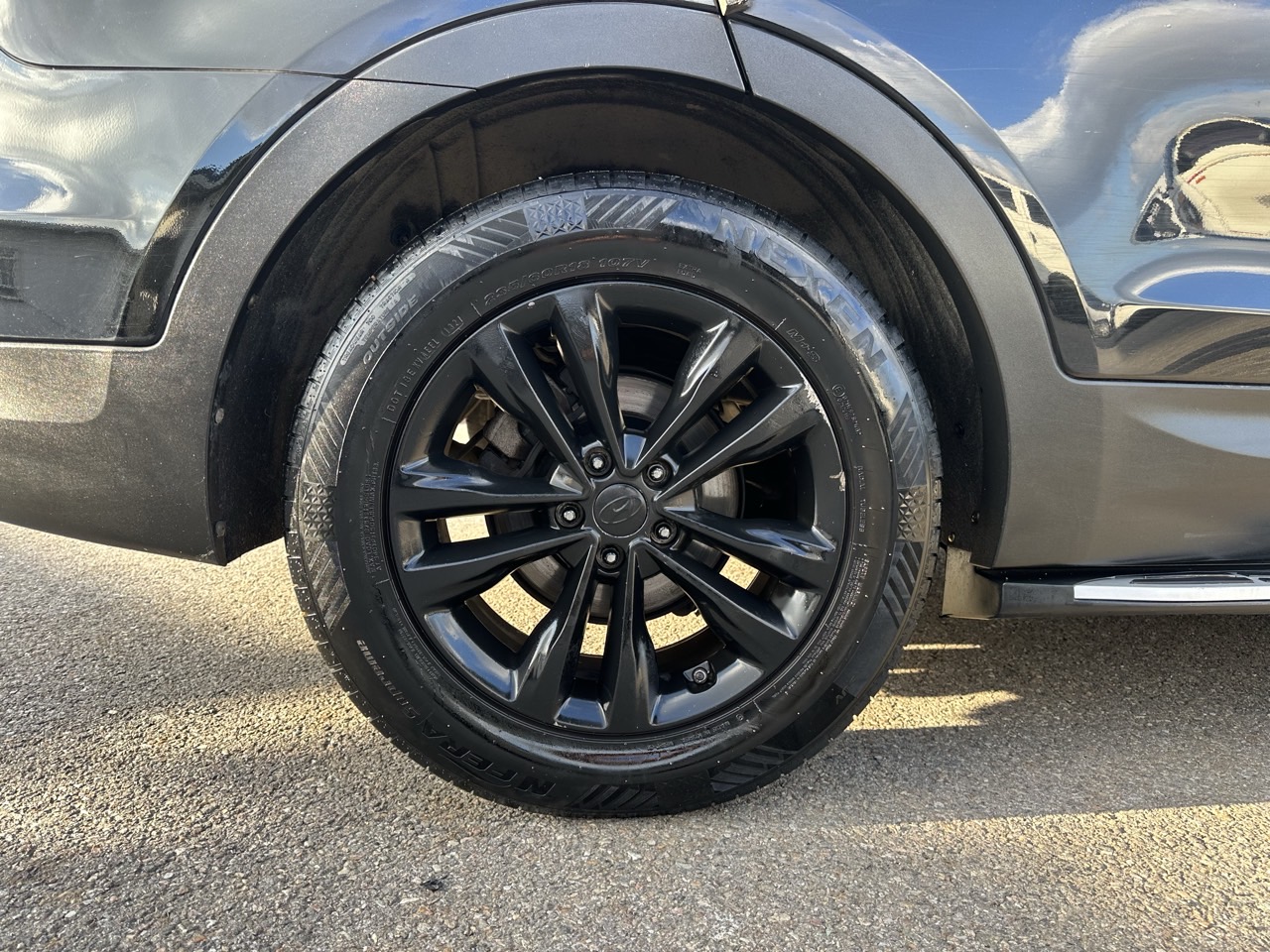 HYUNDAI SANTA FE 2018 – 2.0cc Turbo Diesel / 4×2 / 7 Pasajeros / Portalon Electronico / Camara retro - Imagen 12