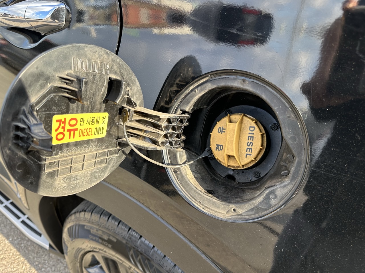 HYUNDAI SANTA FE 2018 – 2.0cc Turbo Diesel / 4×2 / 7 Pasajeros / Portalon Electronico / Camara retro - Imagen 24