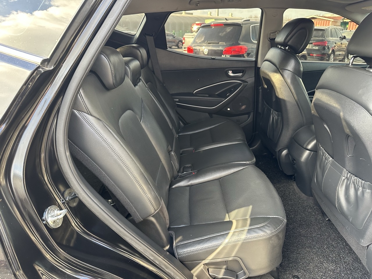 HYUNDAI SANTA FE 2018 – 2.0cc Turbo Diesel / 4×2 / 7 Pasajeros / Portalon Electronico / Camara retro - Imagen 26