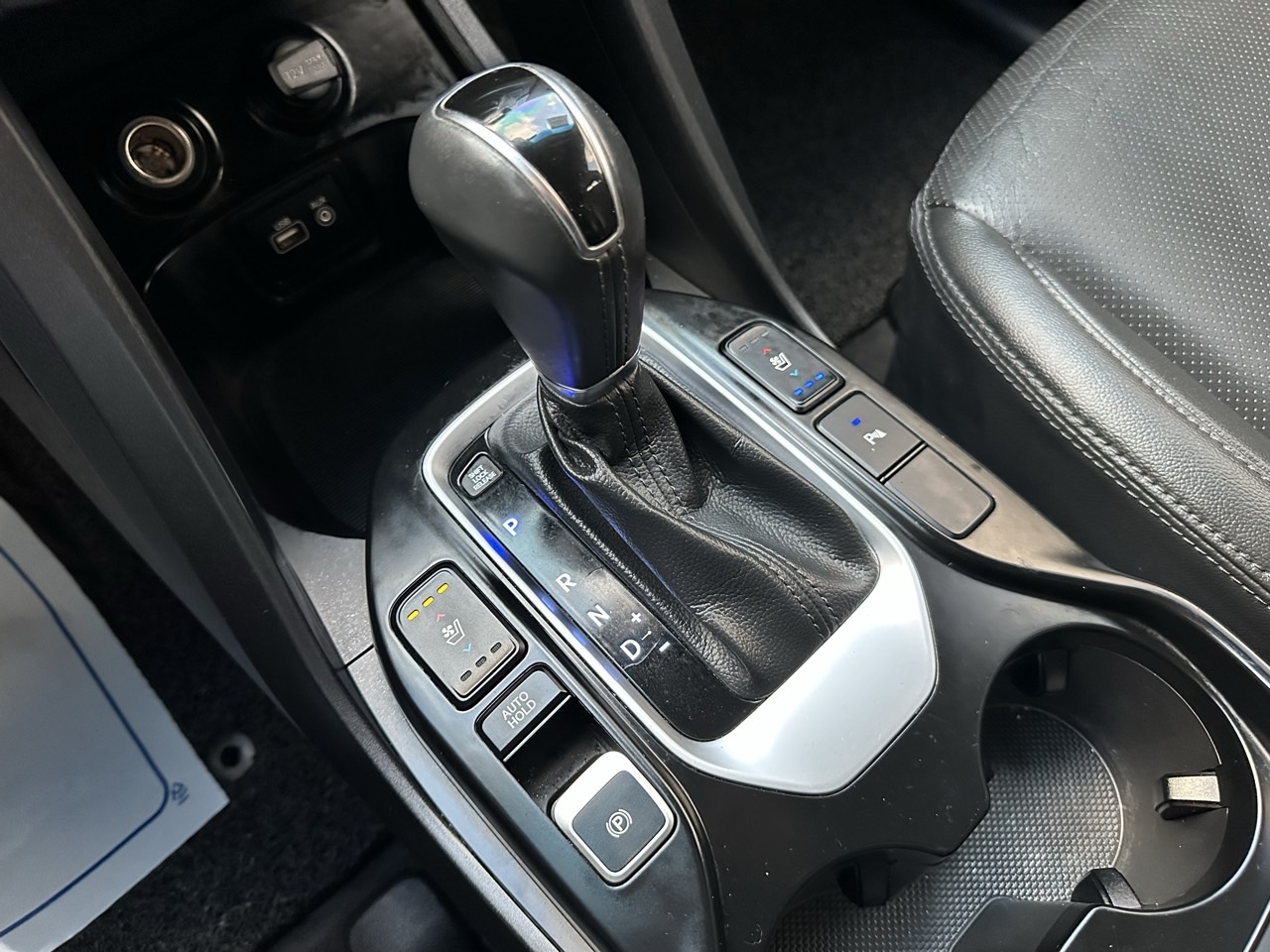 HYUNDAI SANTA FE 2018 – 2.0cc Turbo Diesel / 4×2 / 7 Pasajeros / Portalon Electronico / Camara retro - Imagen 37