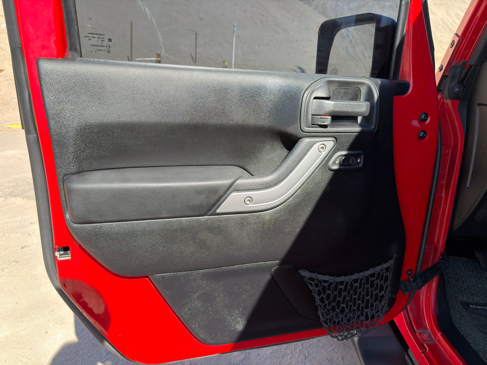 JEEP WRANGLER RUBICON 2014 – 2.8 DIESEL / 5 PASAJEROS / 4X4 - Imagen 11