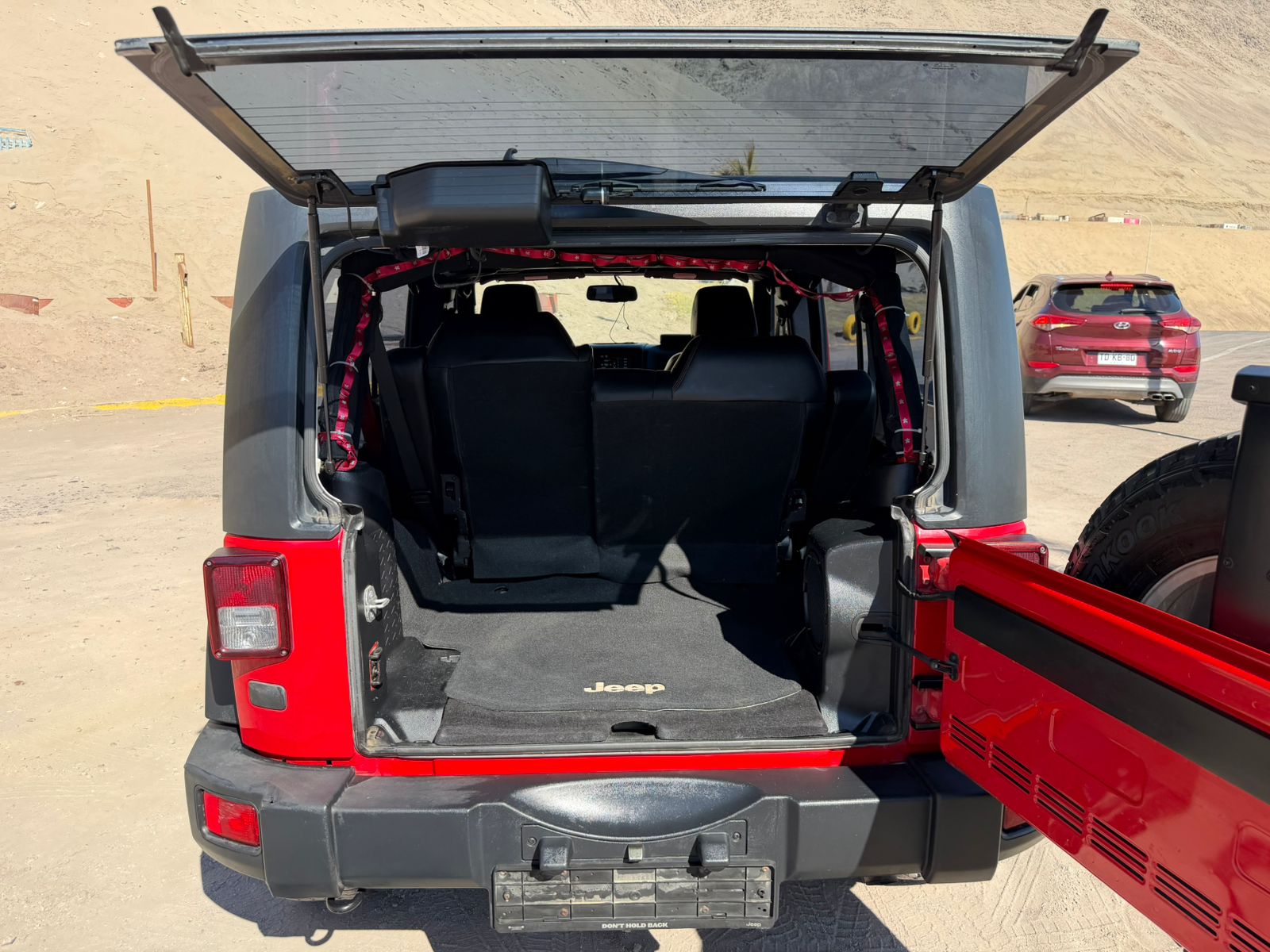 JEEP WRANGLER RUBICON 2014 – 2.8 DIESEL / 5 PASAJEROS / 4X4 - Imagen 22