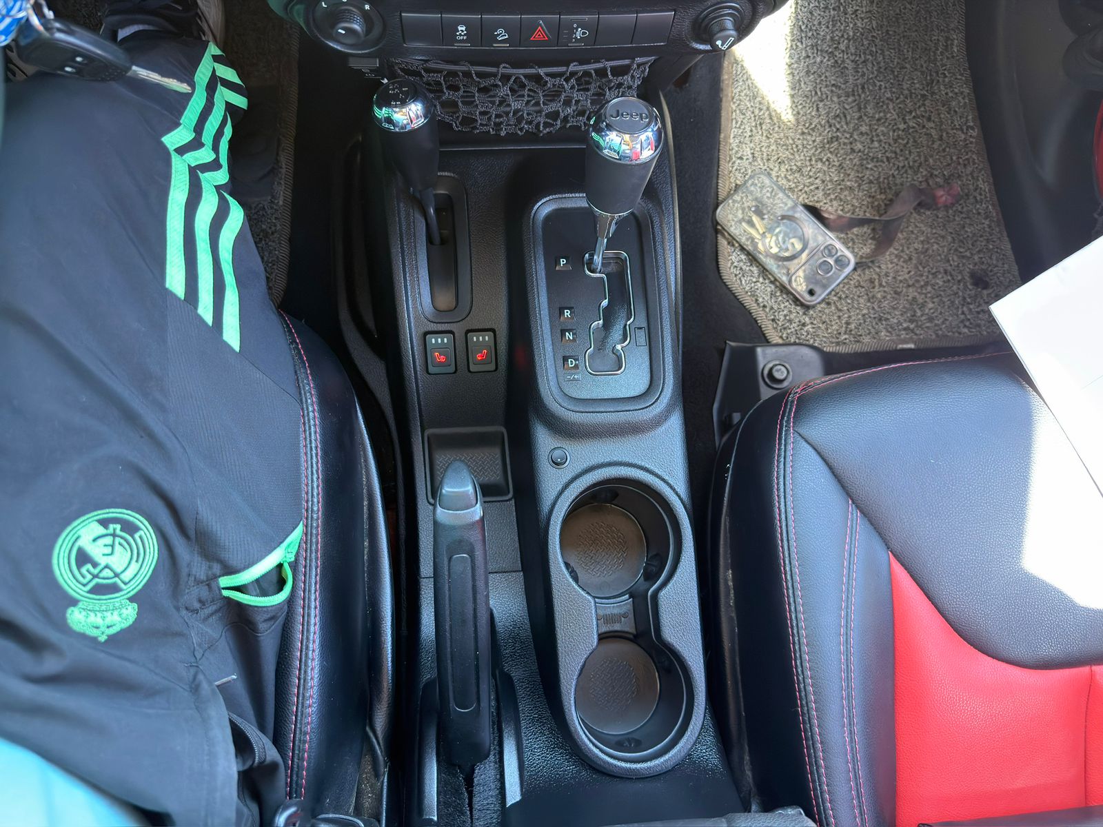 JEEP WRANGLER RUBICON 2014 – 2.8 DIESEL / 5 PASAJEROS / 4X4 - Imagen 23