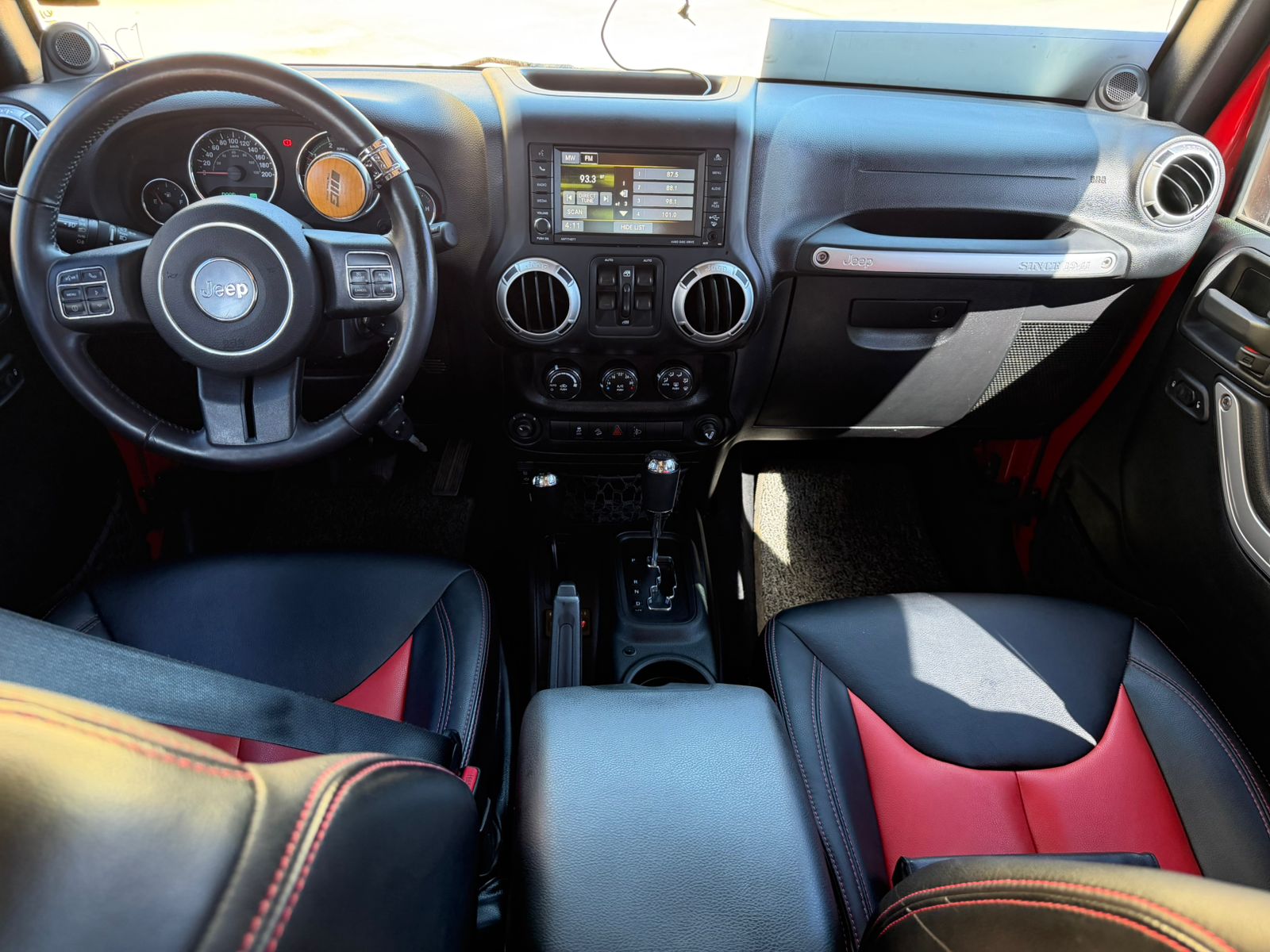 JEEP WRANGLER RUBICON 2014 – 2.8 DIESEL / 5 PASAJEROS / 4X4 - Imagen 26