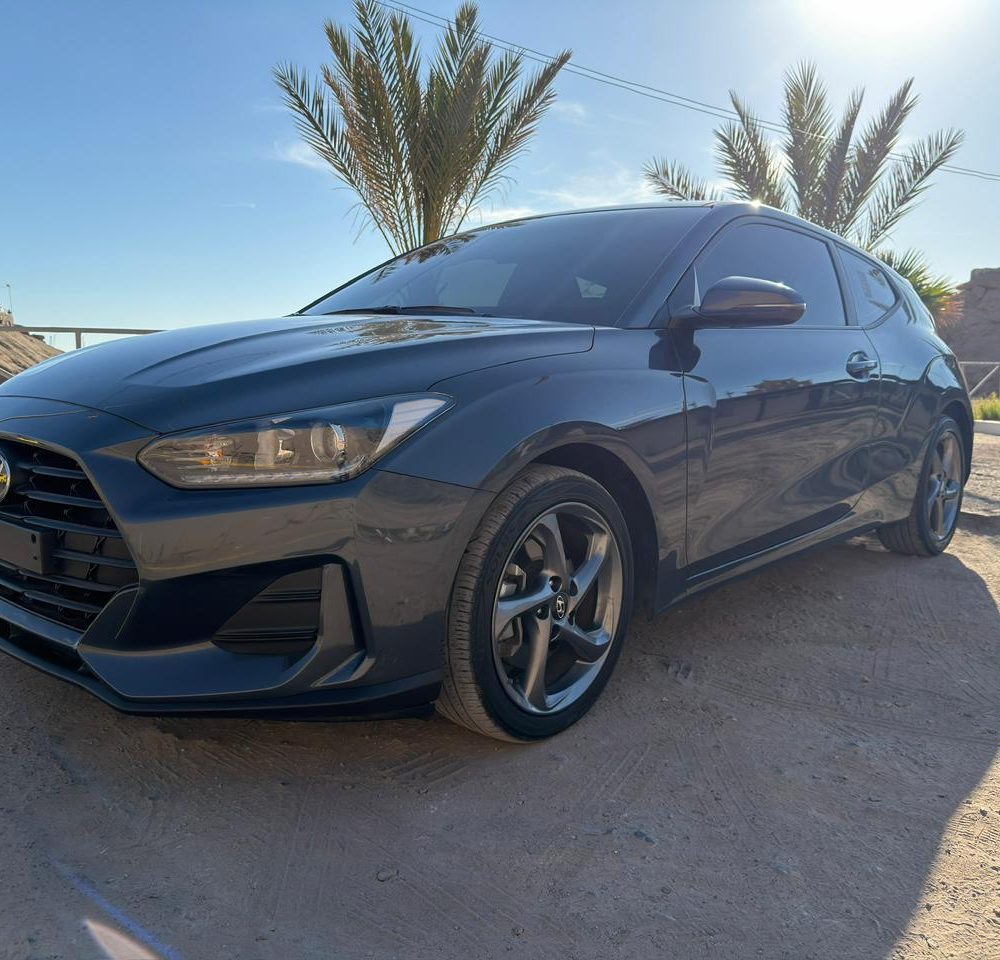 HYUNDAI VELOSTER 2018 – 1.4cc Gasolina / 4 Pasajeros / Camara retro