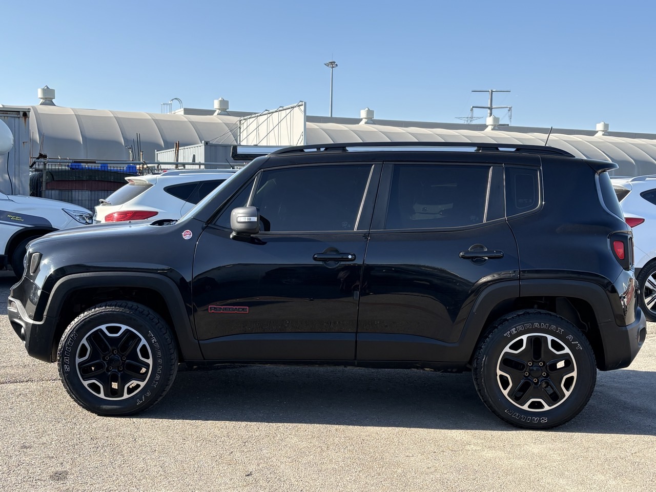 JEEP RENEGADE 2018 - 2.0 DIESEL TRAIHAWK AWD - Imagen 8