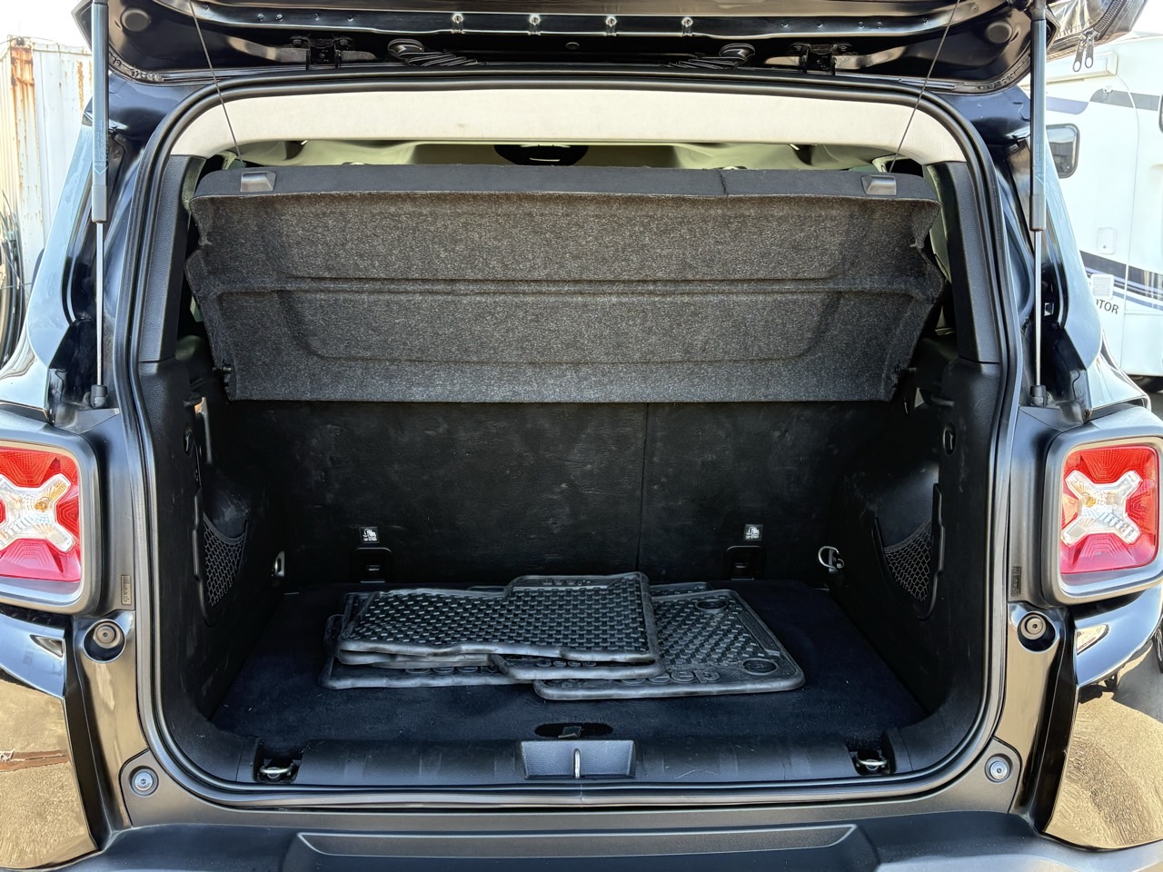 JEEP RENEGADE 2018 - 2.0 DIESEL TRAIHAWK AWD - Imagen 24