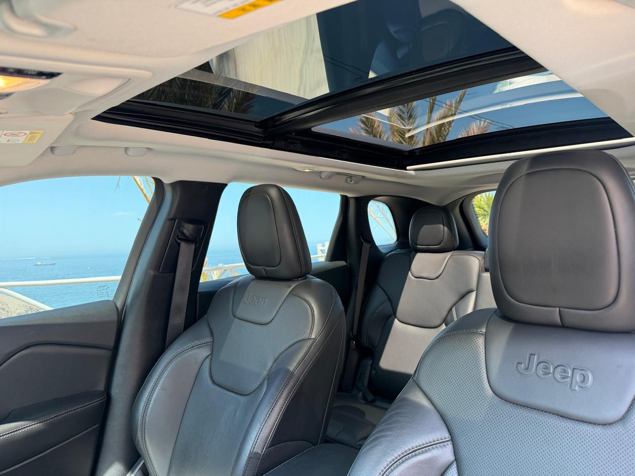 JEEP CHEROKEE 2020 – 2.4 cc GASOLINA / 5 PASAJEROS / 4X4 / LIMITED - Imagen 12