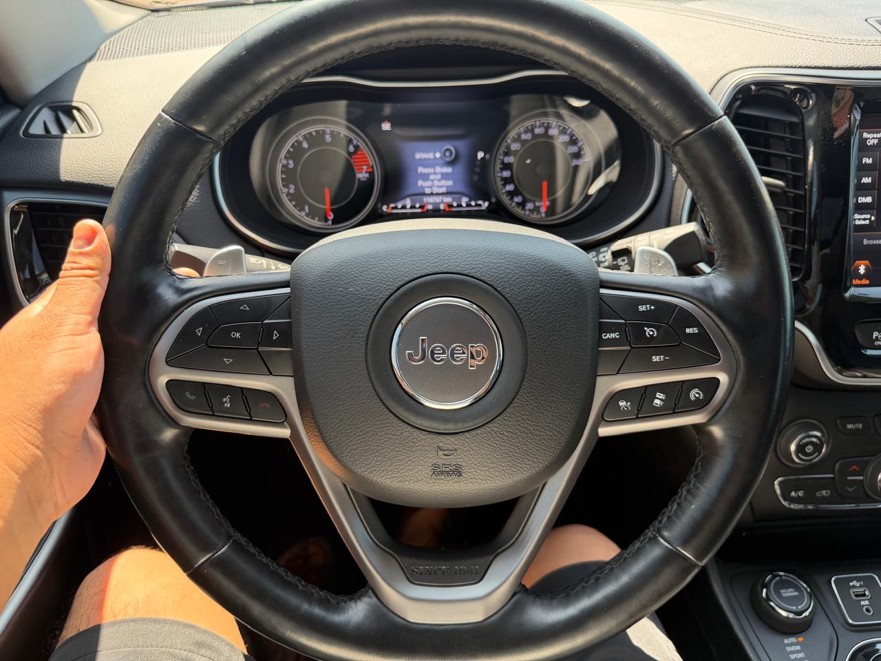 JEEP CHEROKEE 2020 – 2.4 cc GASOLINA / 5 PASAJEROS / 4X4 / LIMITED - Imagen 16