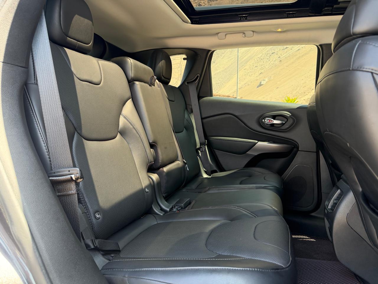 JEEP CHEROKEE 2020 – 2.4 cc GASOLINA / 5 PASAJEROS / 4X4 / LIMITED - Imagen 28