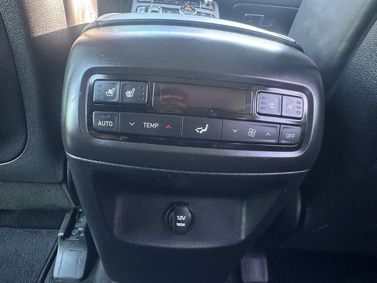 HYUNDAI PALISADE 2019 – 2.2CC Turbo Diesel / 7 Pasajeros / 4×4 / Exclusivo - Imagen 18